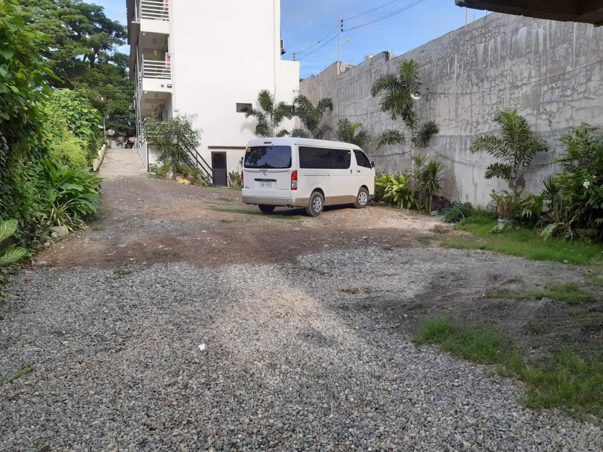Hotel Reddoorz El Senor Jesus Apartelle Vigan Ilocos Exterior foto