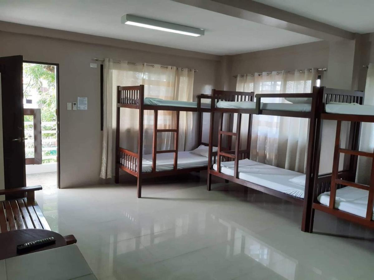 Hotel Reddoorz El Senor Jesus Apartelle Vigan Ilocos Exterior foto